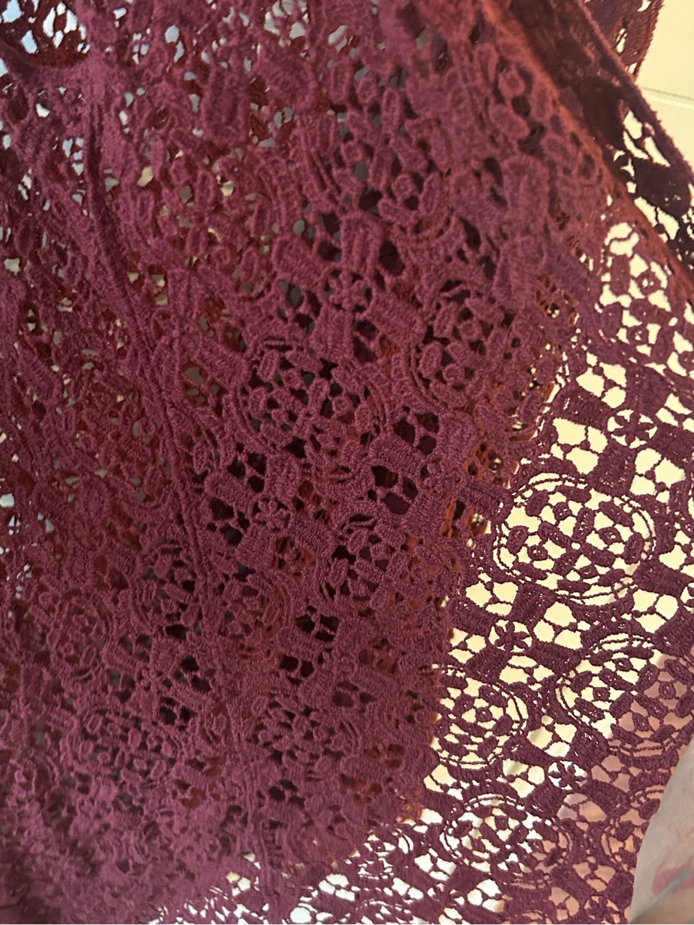 Warehouse Crochet Open-Front Vest - Burgundy - Picture 4 of 4